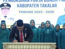 Bupati Takalar Daeng Manye Lantik TP. PKK Kab. Takalar Masa Bakti 2025-2030