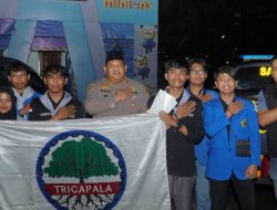 Polres Pasuruan Gandeng Mahasiswa Gelar SOTR Sembari Berbagi Makan Sahur Untuk Warga