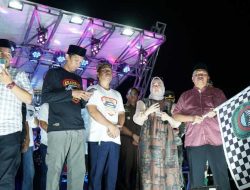 Tebarkan Syiar Agama, Bupati Takalar Daeng Manye Lepas Sahur On The Road