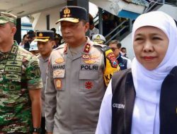 Kapolda Jatim Bersama Pangdam V Brawijaya dan Gubernur Tinjau Arus Mudik di Pelabuhan Ketapang
