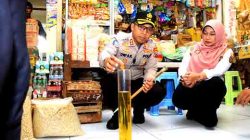 Kapolres ngawi bersama satgas pangan sidak minyakita di pasar besar