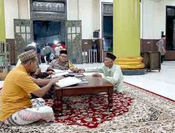 Kapolsek Babat laksanakan giat tadarus bersama anggota di Masjid Jami