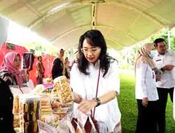 Dukung UMKM di Ramadan, Mbak Cicha Gelar Bazar Ngabuburit “Bela-Beli Produk” di Kediri
