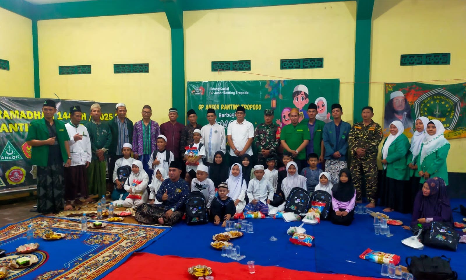 Menutup posko ramadhan dengan santunan yatim