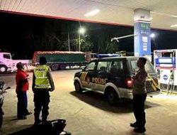 Patroli Polsek Babat Sambang SPBU Berikan Rasa Aman Bagi Masyarakat Pada Bulan Ramadhan