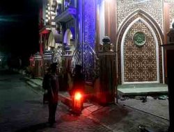Pengamanan Sholat Tarawih Polsek Sekaran Pastikan Keamanan Kondusif