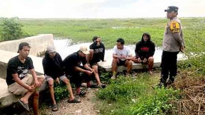 Polsek Sekaran Laksanakan Patroli Ngabuburit dan Dialogis Dengan Pemuda