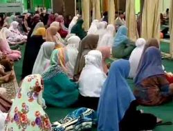 Semarak Ramadan: Pengajian Rutin Masjid Nurul Huda Tingkatkan Keimanan Warga Kebaron