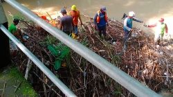 Pemerintah Kota Kediri Berkolaborasi Bersihkan Sungai Kedak dari Sampah