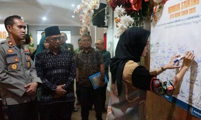 Vinanda prameswati wali kota kediri kebut pengentasan stunting