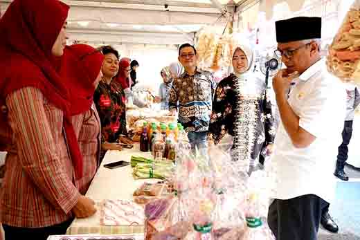 Wakil wali kota kediri qowimuddin tinjau bazar dan operasi pasar murni, upaya menjaga ketersediaan dan harga di bulan ramadhan 2