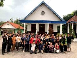 Wujud toleransi umat beragama jemaat gkjw bagi bagi takjil