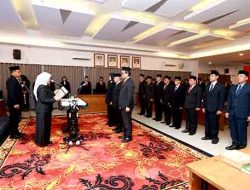 Bupati Banyuwangi Resmi Lantik Tujuh Pejabat Eselon II, Dorong Inovasi dan Kolaborasi