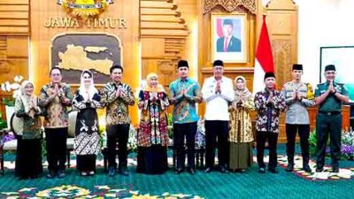 Bupati tuban hadiri halalbihalal bersama gubernur jawa timur di gedung grahadi, perkuat sinergi antar daerah 2