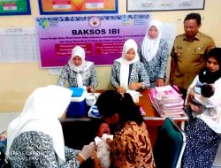 HUT ke-74 IBI dan Pekan Imunisasi Dunia, Bidan Di Ngawi Gelar Baksos Serentak di Desa Beran