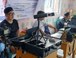 Internet di Kecamatan Kepulauan Tanakeke Dapat Diakses, Dukcapil Takalar Lakukan Layanan Perekaman KTP El