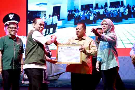 Kabupaten takalar raih penghargaan sebagai daerah tercepat pembentukan koperasi merah putih