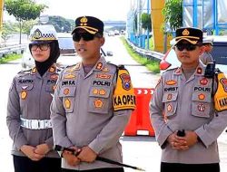 Kapolres Cek Arus Lalin Keluar Masuk Gerbang Tol Ngawi