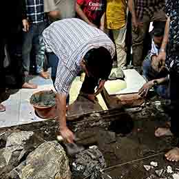 Peletakan batu pertama 2