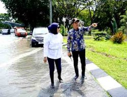 Pemkab Sidoarjo Tangani Banjir dan Dampak Angin Kencang: Bupati dan Wakil Bupati Turun Langsung ke Lokasi