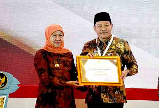 Pemkab sidoarjo terpilih sebagai kabupaten terbaik pertama dalam penghargaan pembangunan daerah tahun 2025