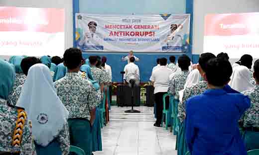 Sidoarjo gencarkan edukasi anti korupsi bagi pelajar smp