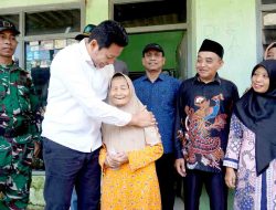 Komitmen Kesejahteraan Warga, Bupati Sidoarjo Renovasi Rumah Tidak Layak Huni