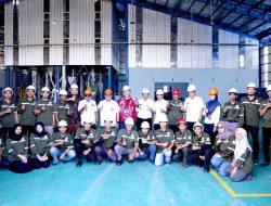 Dukung Potensi Takalar, Bupati Takalar Berkunjung ke Pabrik Pakan Udang