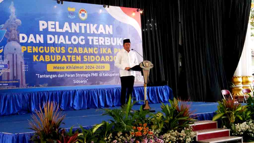 Ika pmii resmi dilantik, bupati sidoarjo harap jadi mitra strategis pemerintah dan jembatan aspirasi rakyat