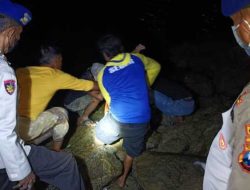 Dua Hari Dilakukan Pencarian Polisi Berhasil Evakuasi Nelayan yang Hilang di Perairan Lamongan