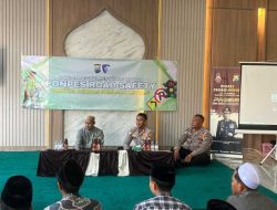 Hardiknas Polres Probolinggo Beri Edukasi Santri Kenalkan Program Keselamatan Berkendara