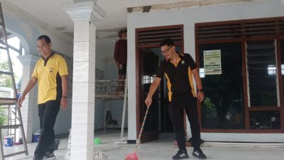 Polres Kediri Bantu Renovasi Musala Darul Ulum yang Rusak Tersambar Petir