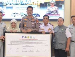 40 Sopir Ambulans di Kediri Deklarasi Tertib Lalu Lintas demi Keselamatan dan Profesionalisme