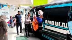 Kapolres gresik bantu bayi sakit, bukti nyata polri hadir untuk masyarakat