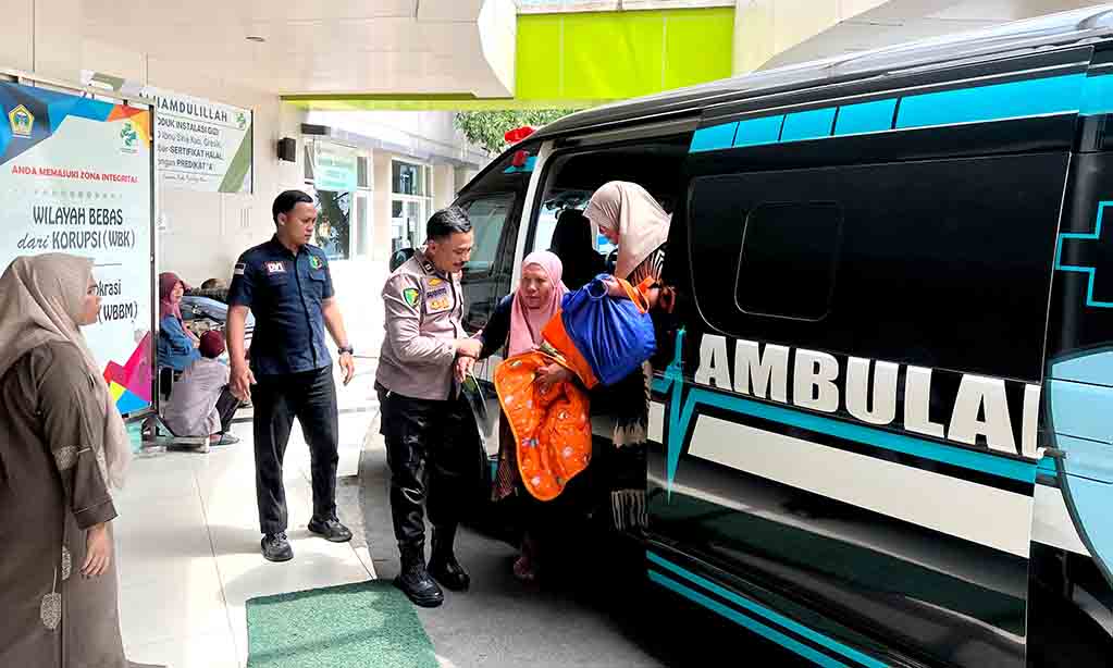 Kapolres gresik bantu bayi sakit, bukti nyata polri hadir untuk masyarakat