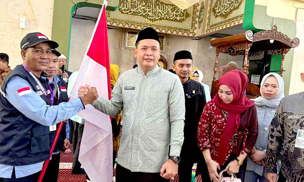 Pelepasan 259 jemaah calon haji (jch) takalar tahun 2025 oleh wabup takalar 2