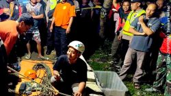 Polisi sigap polres ngawi evakuasi korban sumur galian di paron