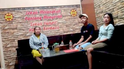 Wanita muda jadi korban kekerasan fisik