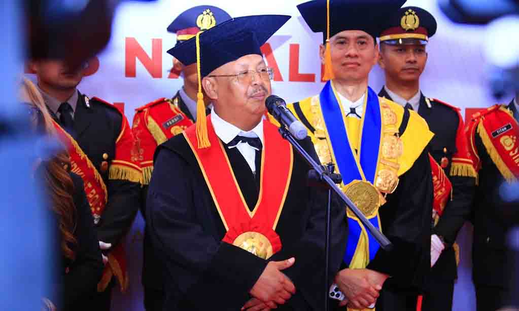 351 perwira polisi wisuda s1 s3, kapolri tugas polri melayani masyarakat