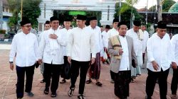 Bupati tuban dan forkopimda tunaikan salat iduladha di masjid agung