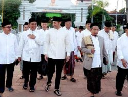 Bupati Tuban dan Forkopimda Tunaikan Salat Iduladha di Masjid Agung