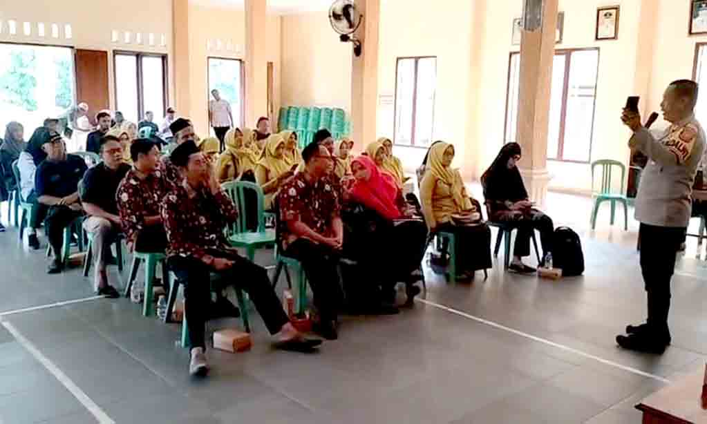 Edukasi masyarakat, polisi kediri sosialisasikan layanan darurat 110