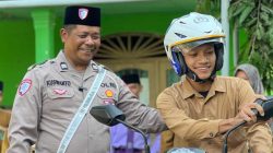Satlantas Polres Kediri Gelar Coaching Clinic Road Safety di Ponpes Mazro’atul Ulum