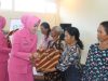 Polres Magetan Sambut Hari Bhayangkara ke -79 Berbagi Sembako di Wihara Vimalakirti Genilangit Poncol