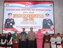 Polres Blitar Gelar Khitan Massal Salurkan Bansos untuk Anak Yatim Piatu dan Difabel di Hari Bhayangkara ke – 79