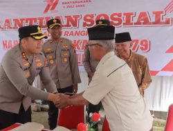 Sambut Hari Bhayangkara ke – 79 Polres Blitar Salurkan Bantuan Sosial Warga Kampung Baru