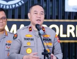 Robot Humanoid hingga Robot Dog Beratribut Polisi Ramaikan Monas dalam Persiapan Hari Bhayangkara ke-79