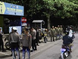 Polres Pelabuhan Tanjungperak Bersama TNI Gelar Patroli Skala Besar Pasca Pengesahan Warga Pesilat