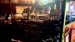 Kebakaran hanguskan rumah makan di balen bojonegoro 2