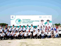 Lamongan Serentak Bersihkan Sampah di Hari Lingkungan Hidup Sedunia 2025